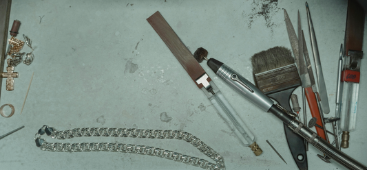 Exploring the Elegance of Silver Bracelets at Silvan Boutique