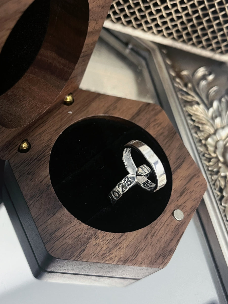 Simple Engraving ring design reference